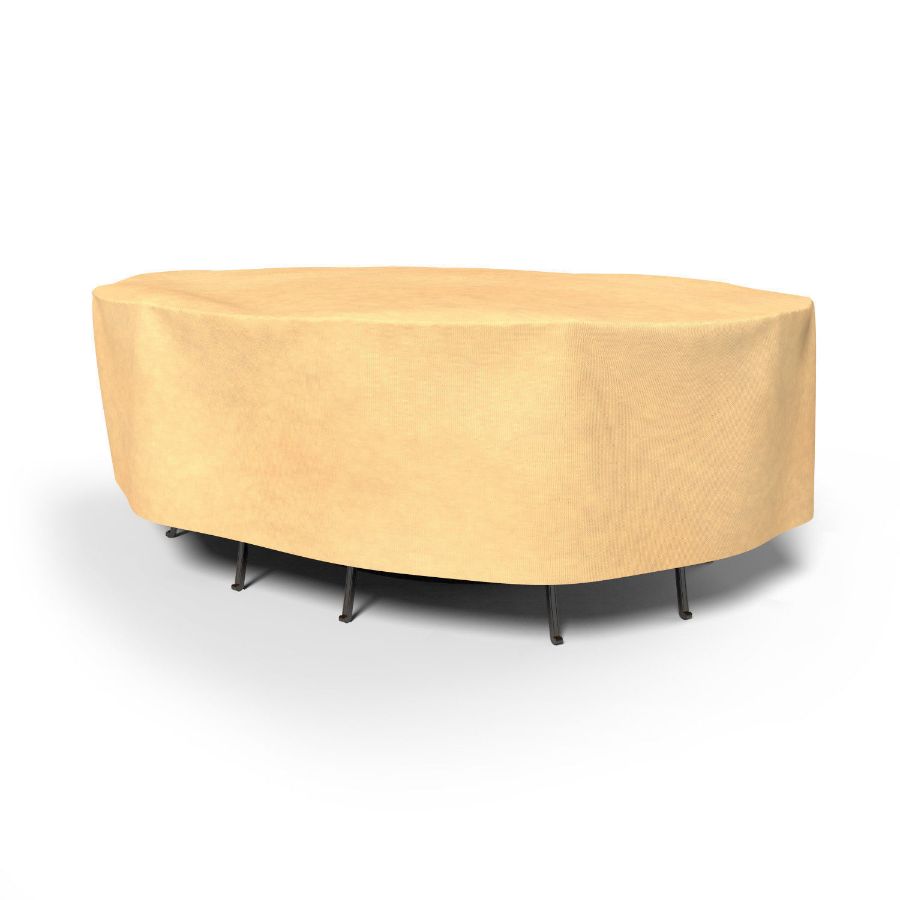 Photo de Small Oval Table and Chairs Combo Covers - Classic