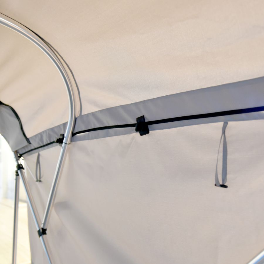 Photo de Bimini Side Curtains