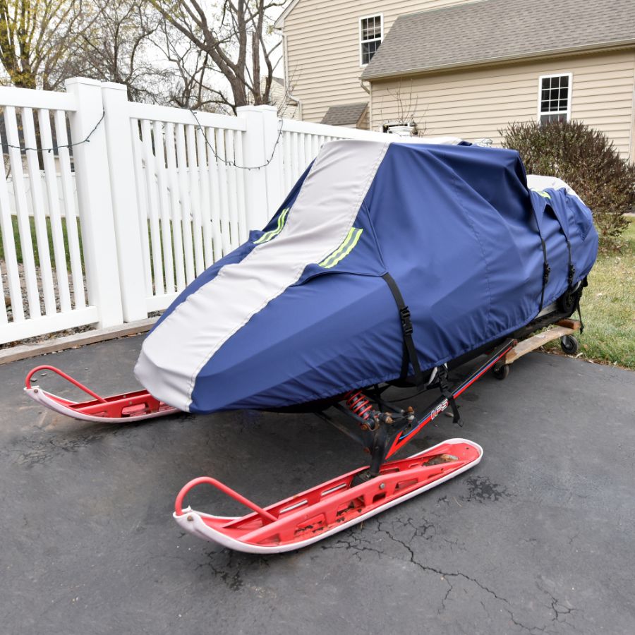 Photo de American Eagle Deluxe Snowmobile Cover