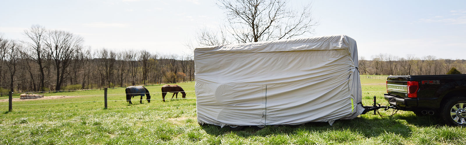 Bumper Pull Horse Trailer Covers Hero Image